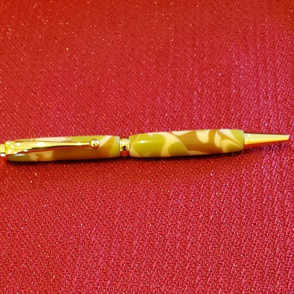 Desert Camo Acrylic Twist Ink Pen - Picture 2 of 3